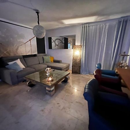 Ein Charmanter Zweifamilienhaus ベルリン エクステリア 写真